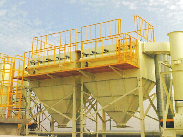 彈匣式集塵機-直立式